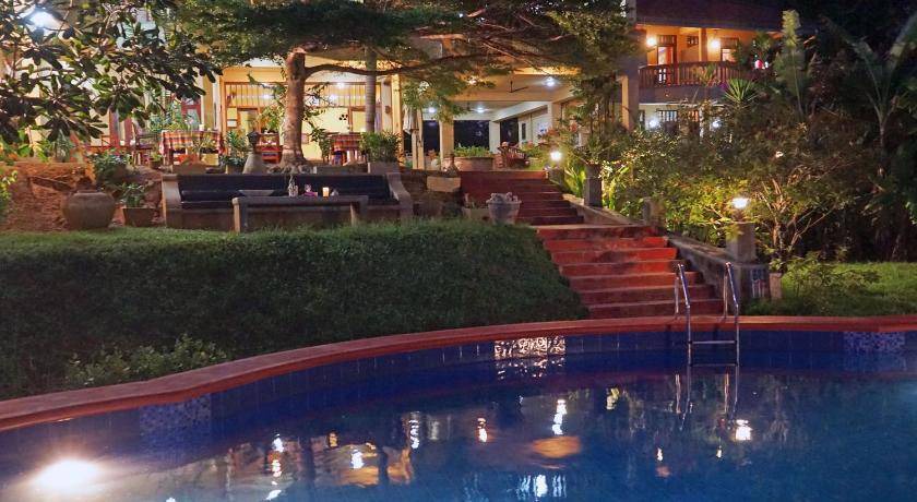 Hambantota District Hotel | 70 m² Hotel ∙ 2 bedrooms ∙ 4 guests