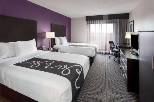 West Bloomington Hotel | Bloom Hotel