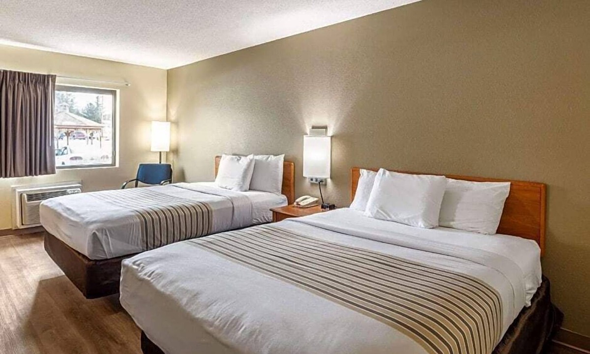 Ithaca Hotel | Budget Inn