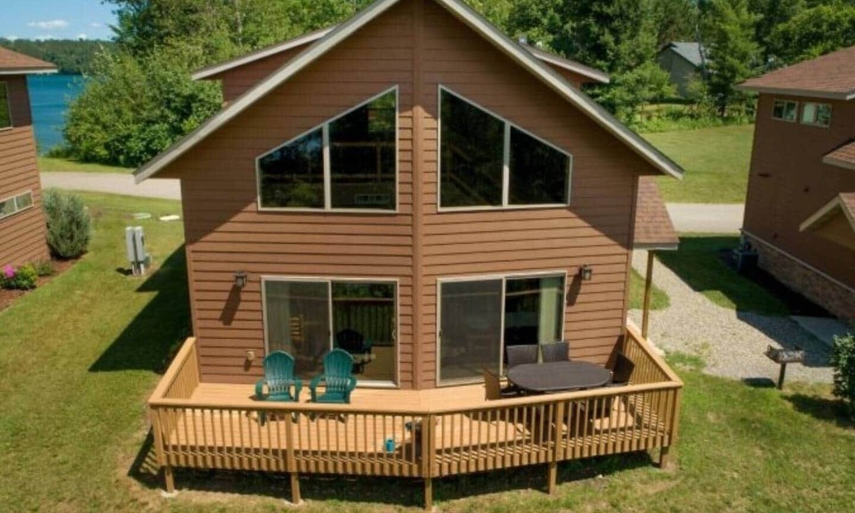 Walker House | Cabin 109 - Open Loft/Modern/Clean/Comfortable