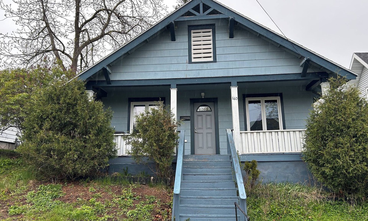 Endion House | Charming 2-bedroom bungalow near Parks and Hospitals