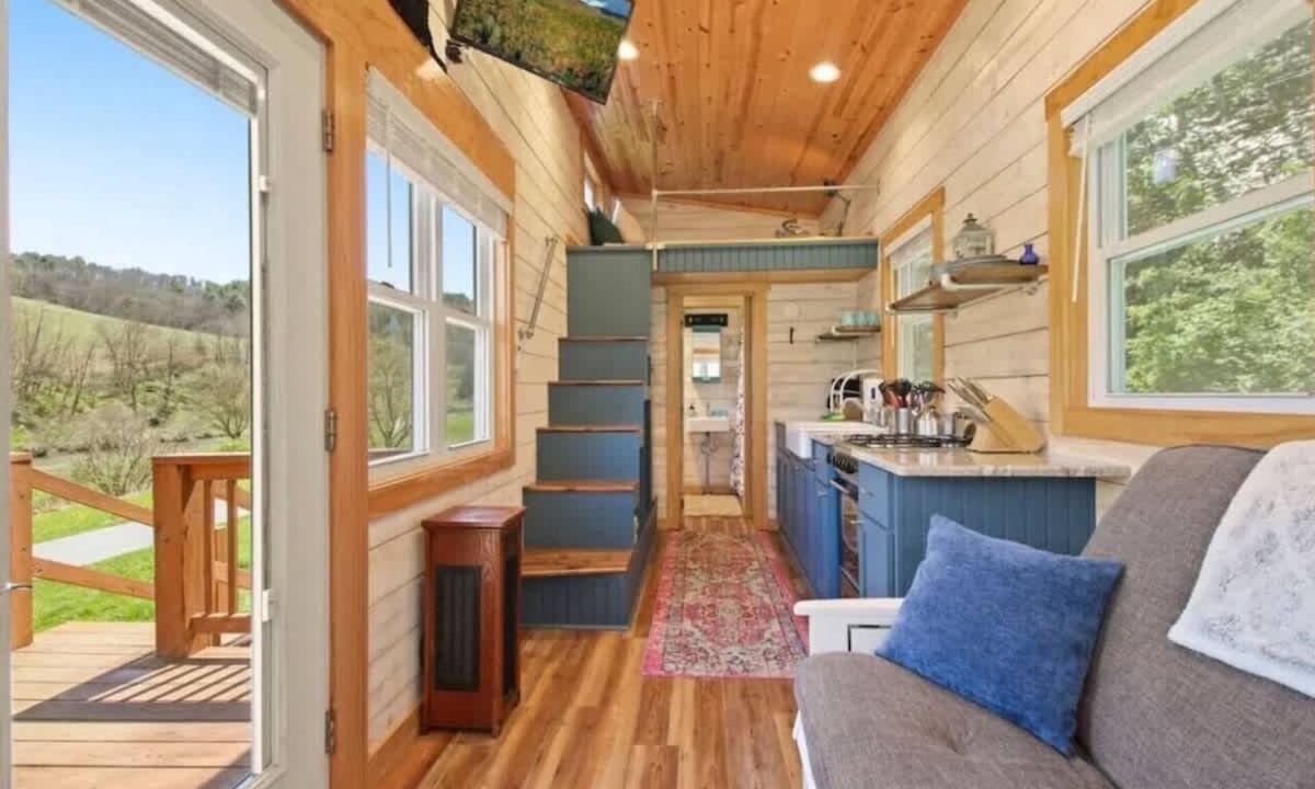 Todd House | Charming Tiny Home! Discounts-Pet friendly