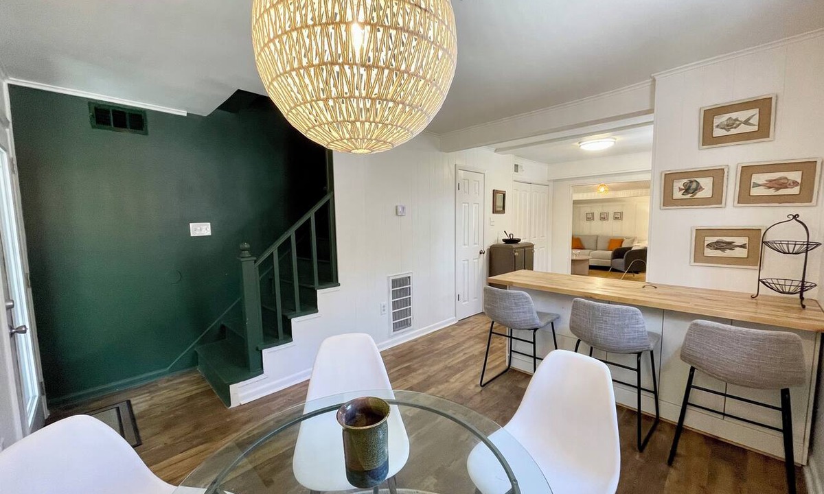Covington House | Chic Converted Barn w/2 BR & 2.5 BA in Covington, LA