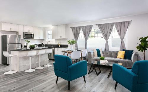 Citrus Grove House | Chic Walkable Downtown Apt Near Americana