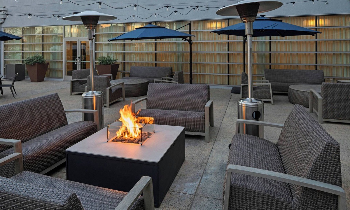 Harbor Hotel | Courtyard by Marriott Long Beach Airport