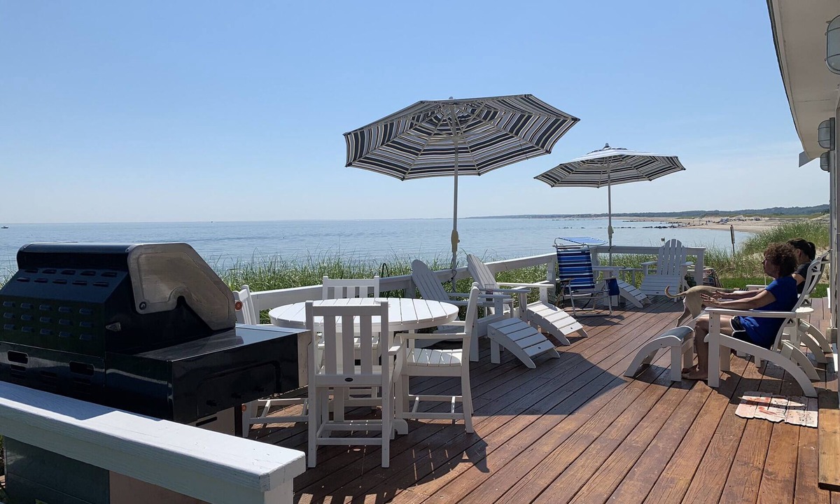 Sandwich House | Direct Oceanfront -Private Beach Access - Panoramic Cape Cod Bay Views