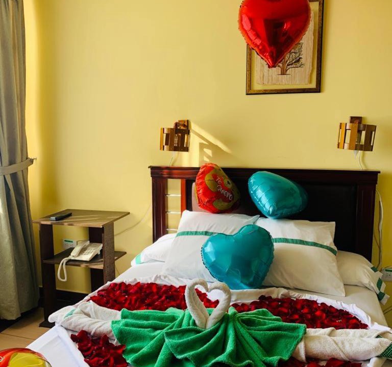 San Antonio de Pichincha Hotel | Dos Hemisferios