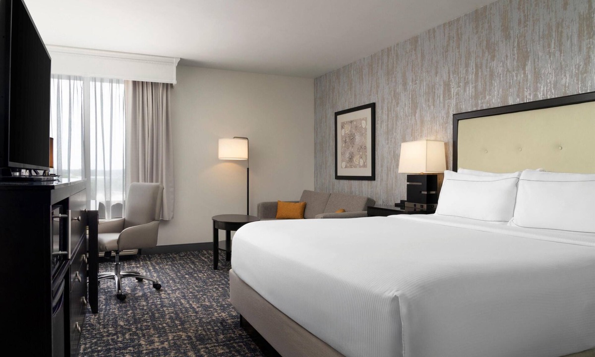 North Chesterfield Hotel | DoubleTree by Hilton Richmond - Midlothian