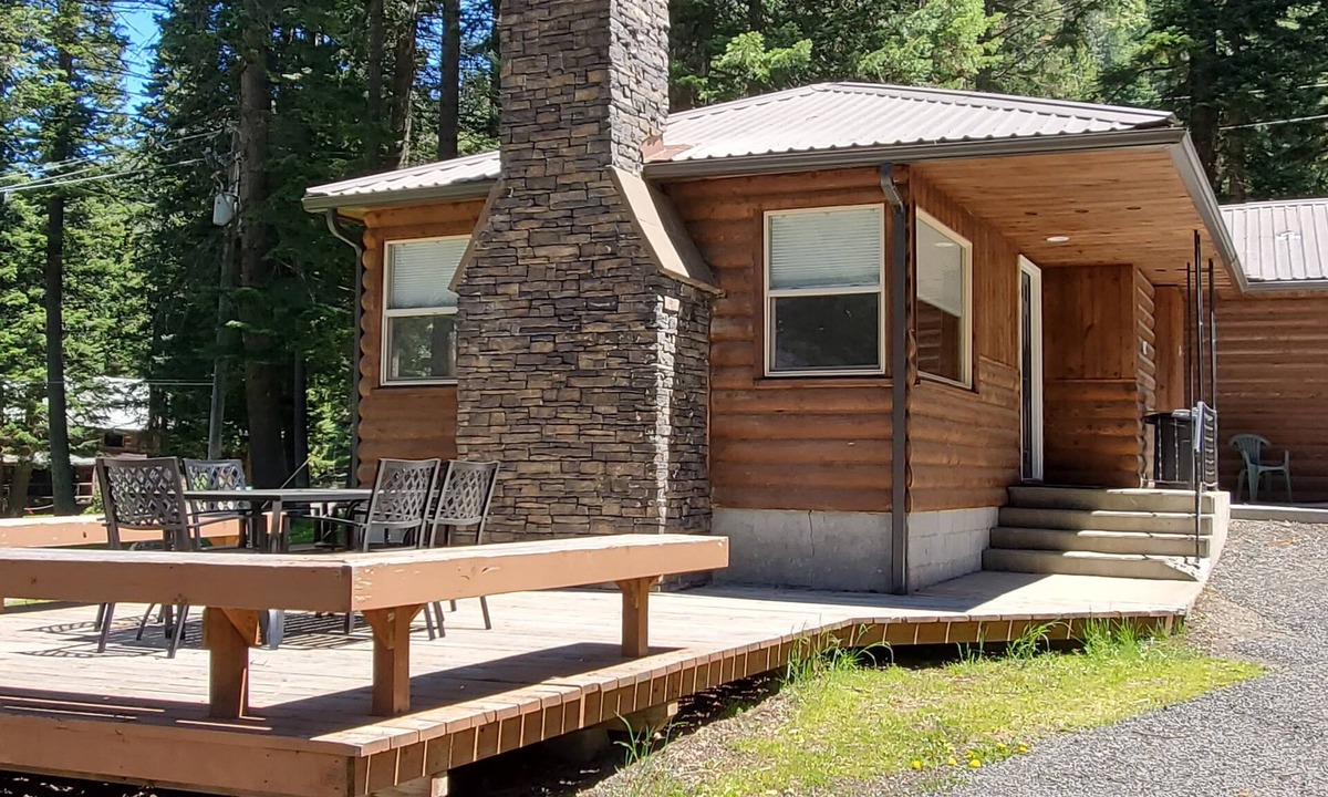 Joseph Hotel | Eagle Cap Chalets