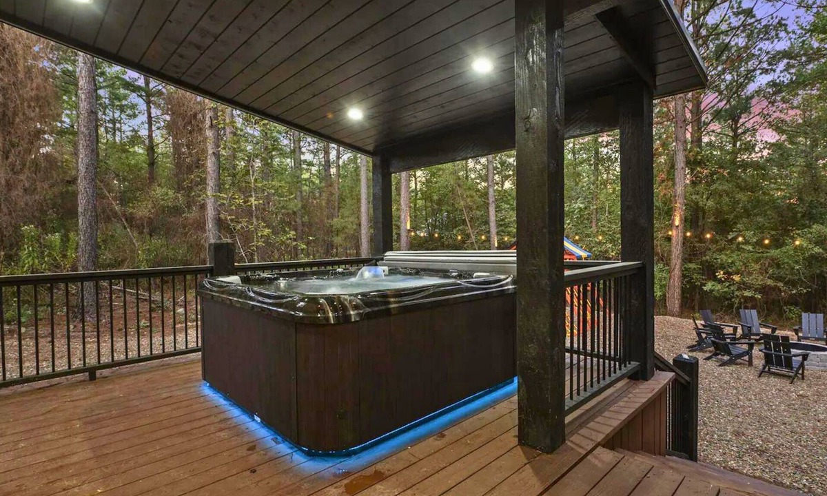 Pickens Cabin | Enchanted Forest Retreat Cabin in Broken Bow