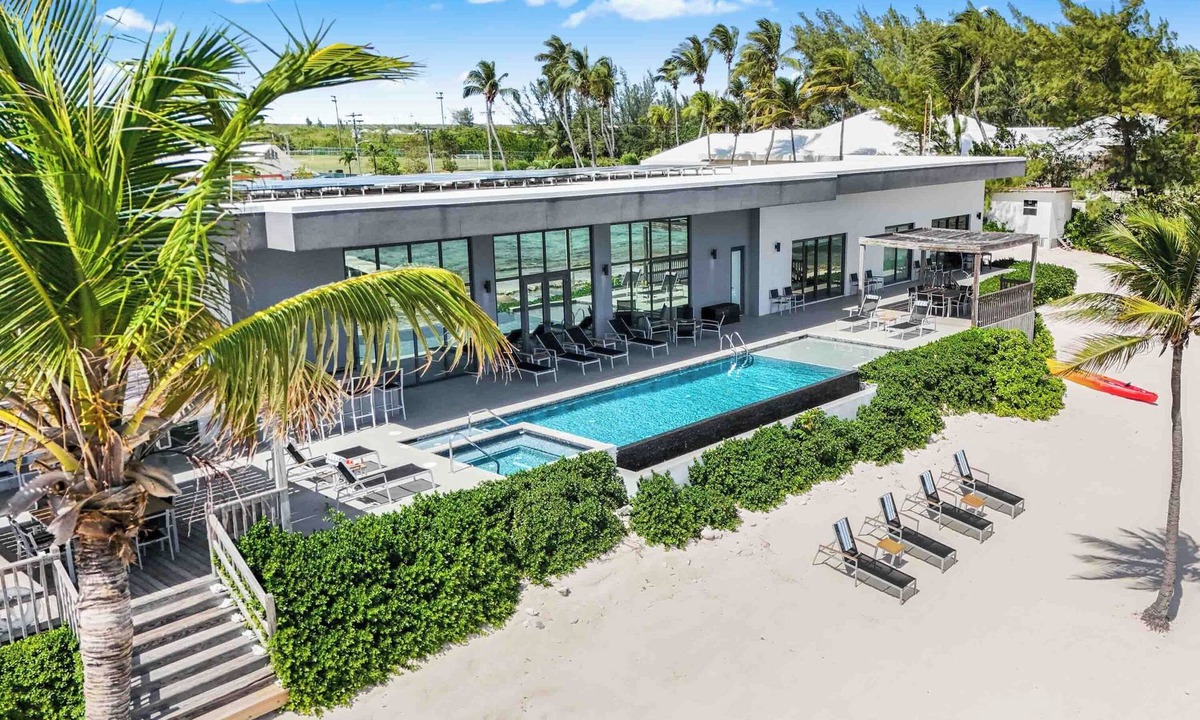 Bodden Town Villa | Evolution: Luxe Single-Level Villa w/Pool + Jacuzzi