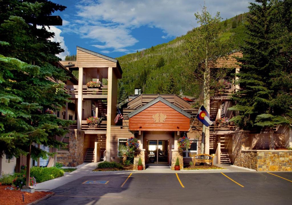 Matterhorn Village Resort | GetAways at Eagle Point Resort
