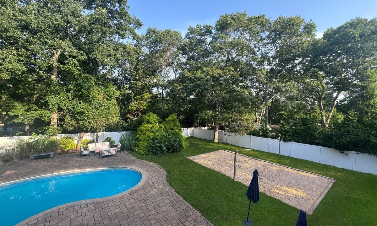 Hampton Bays House | Hampton Gem: Heated Pool, BBQ, 5 Min to the Beach