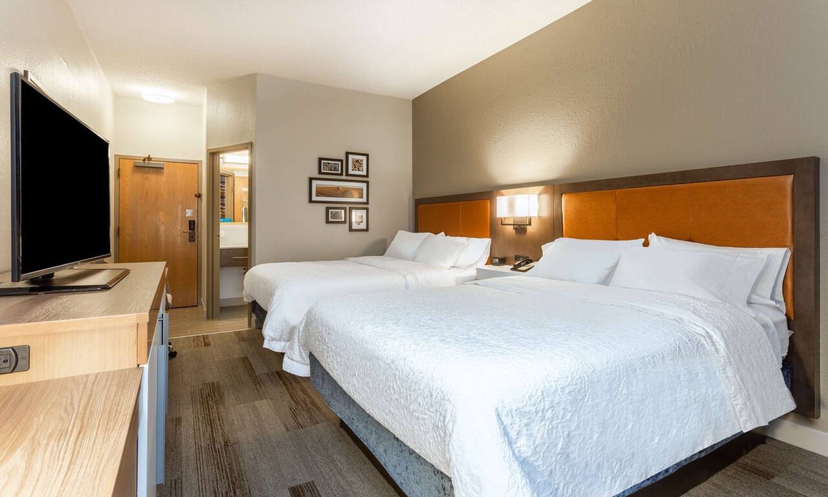 Southwest Area Hotel | Hampton Inn - Cedar Rapids