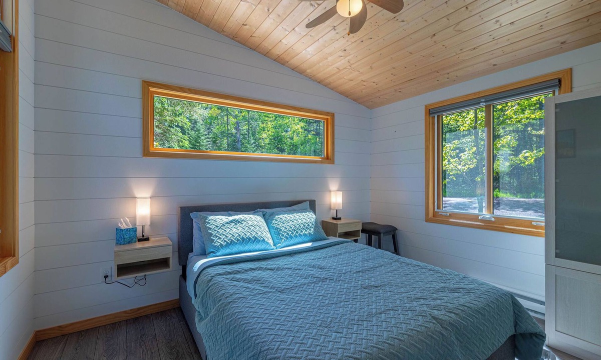 Cornucopia Cabin | Little Blue: Secluded Tiny Home Near Lake Superior
