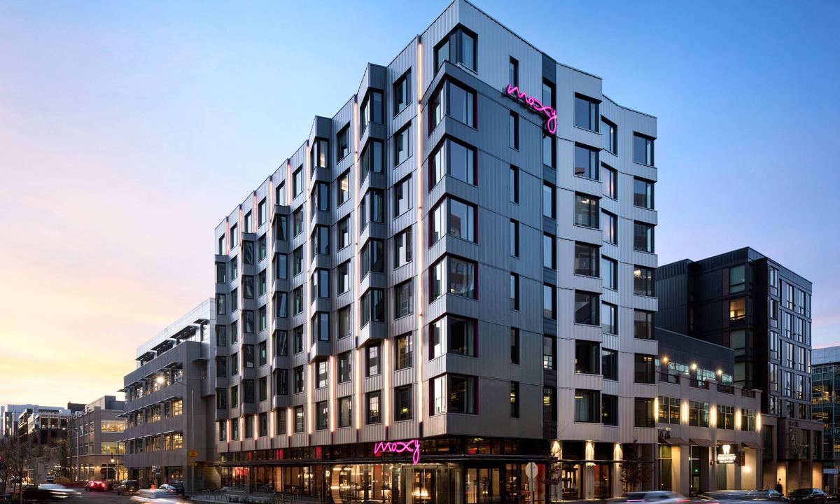 South Lake Union Hotel | Moxy Seattle Downtown