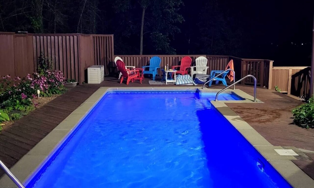 Manlius House | New! HT Pool Long Range Views Sleeps12 Location 99