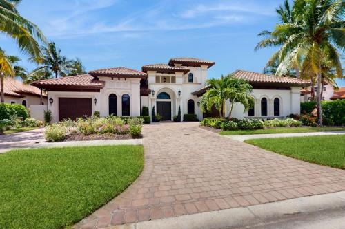 The Majors House | Paradise