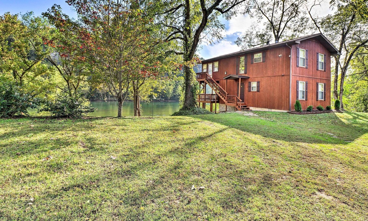 Lone Rock House | Private Riverfront Home on the White River!