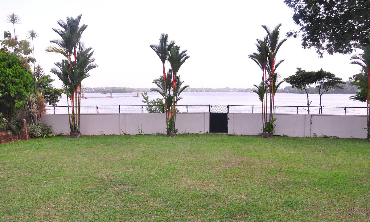 Moratuwa Villa | Serenity Lake Front Villa