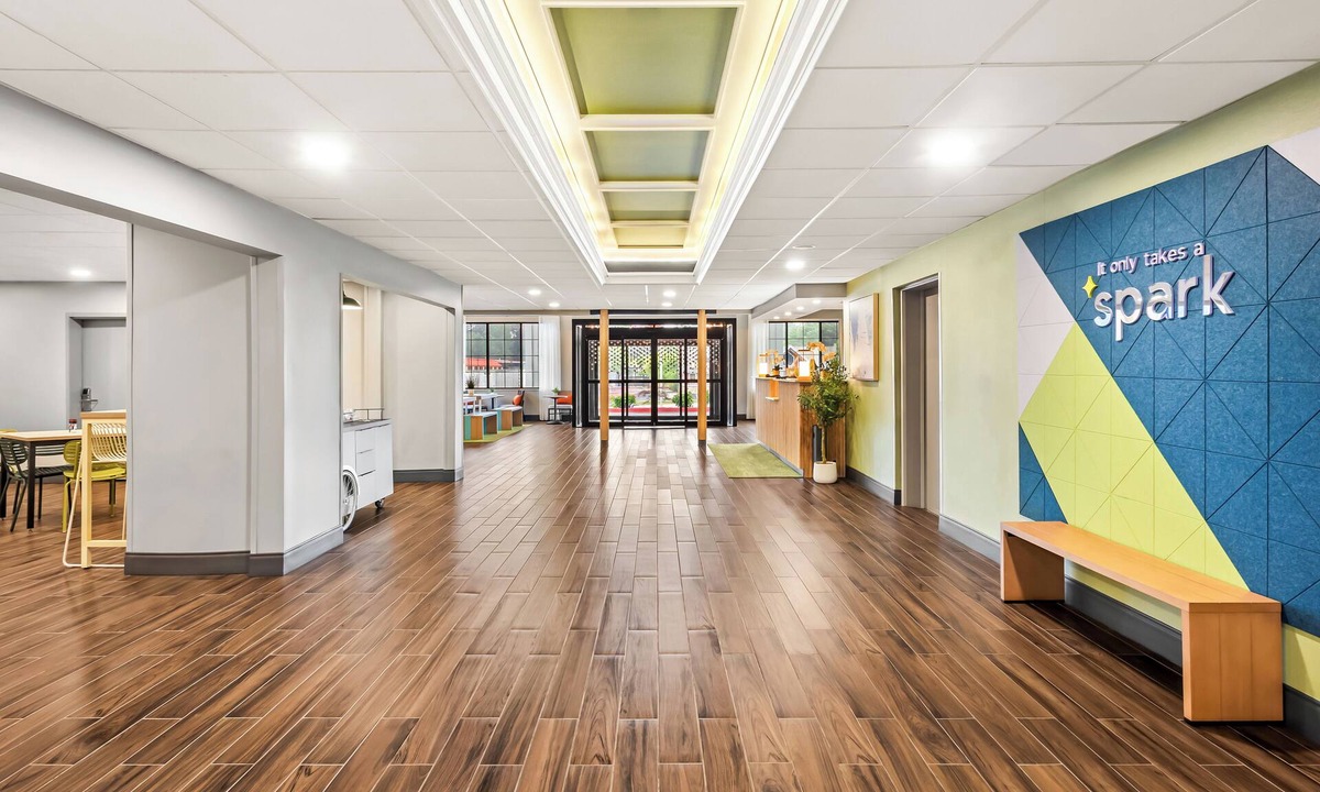 Gwinnett Place Hotel | Spark by Hilton Duluth
