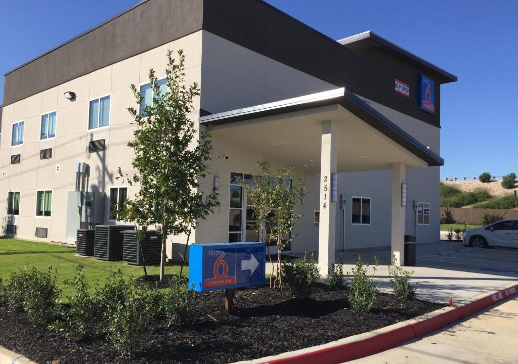 Mesquite Hotel | Studio 6-Mesquite, TX - Dallas