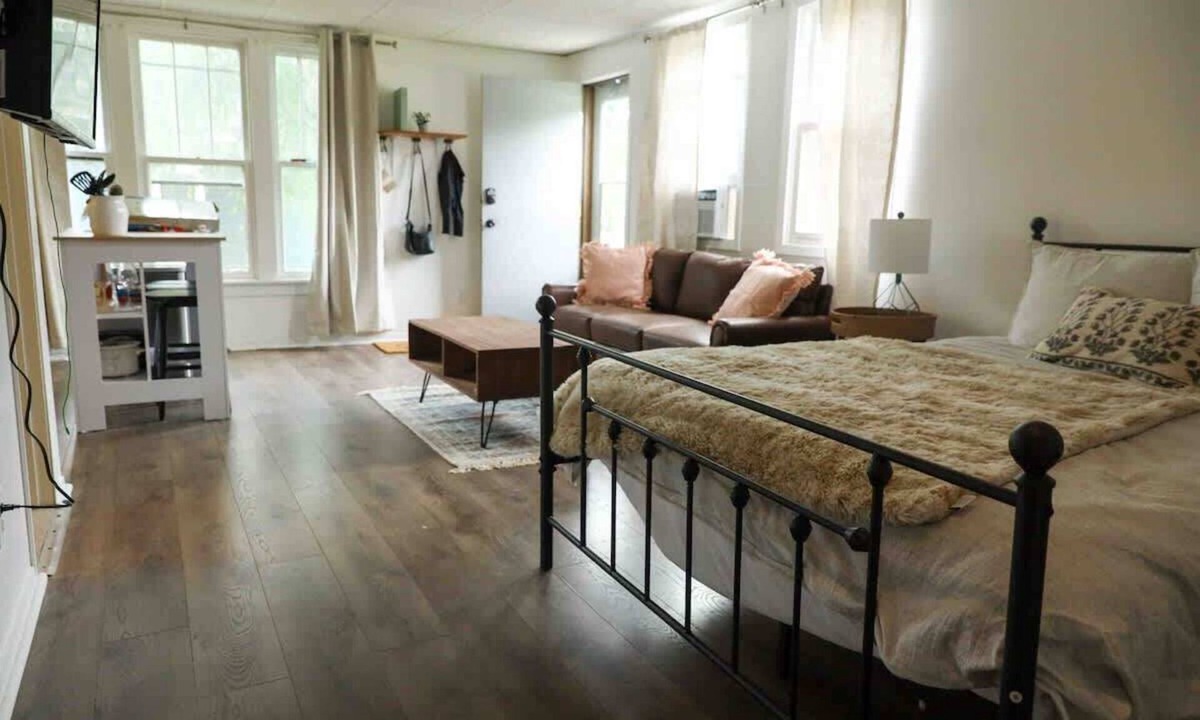 Brainerd Apartment | Studio On Sixth St : Downtown Brainerd