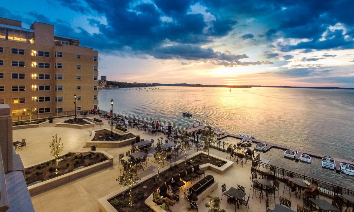 Madison Hotel | The Edgewater