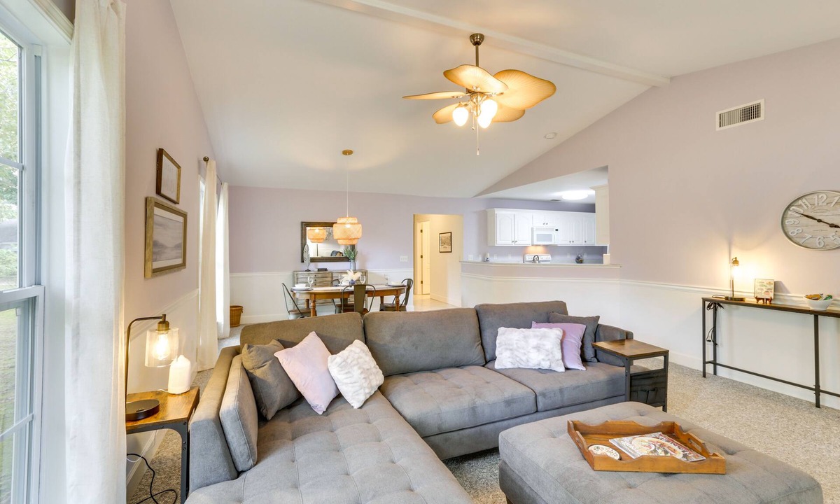Thomasville Cottage | Tranquil Thomasville Retreat w/Deck + Dining Area