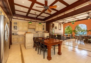 Breezy Oceanfront Villa, Private Pool - Casa Teja - 12 Paseo del Mar