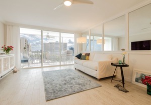 Modern, bright Vanderbilt beach condo with views at Delnor-Wiggins State Park
