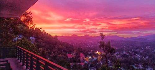 Kandy Bed & Breakfast | 325 m² Bed and breakfast ∙ 4 bedrooms ∙ 10 guests