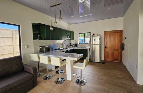 Parrita House | Charming 2-bedroom house with WiFi, AC in serene Parrita