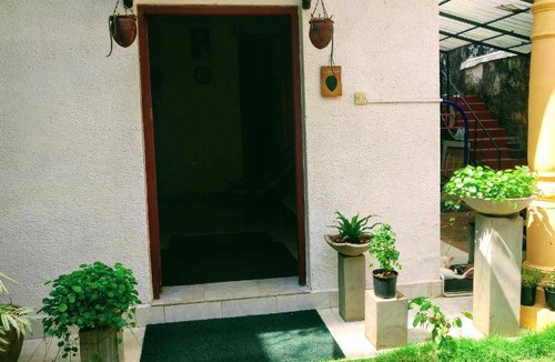 Mount Lavinia Bed & Breakfast | 12 m² Bed and breakfast ∙ 3 guests