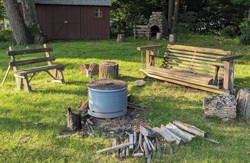 Andover House | 1BR Rustic-Chic Barn Getaway with Private Fire Pit
