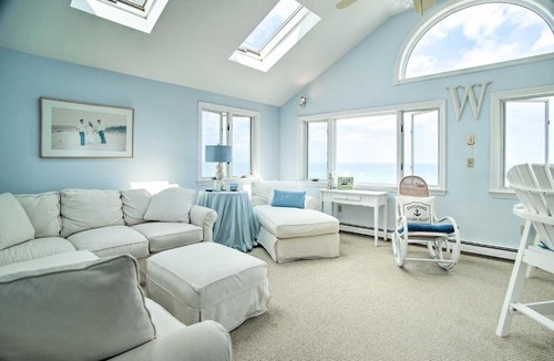 Ocean Bluff-Brant Rock House | 2 Decks + Beach Access: Oceanfront Getaway!