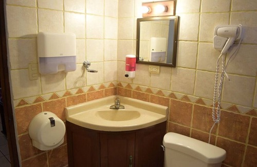 San Pedro Hotel | 2 guest Room at Centric Hotel