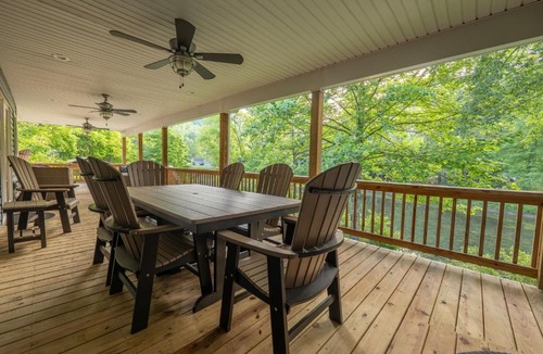 Tallmansville House | 4 Wheeling Riverfront Paradise, awesome deck!