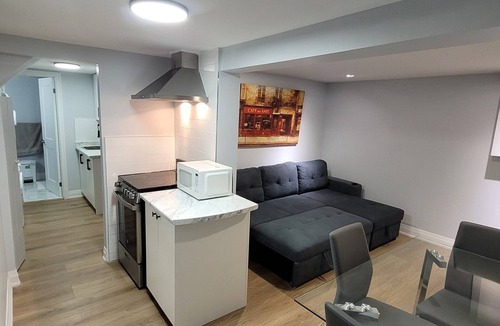 Bramalea House | A Basement Studio for 2