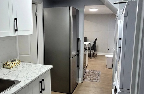 Bramalea House | A Basement Studio for 2