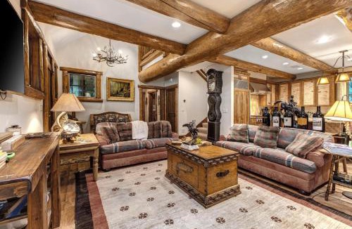 Warm Springs House | Abode at Silvertip