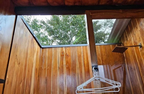 Roble Cabin | Adorable 1-bedroom cabin in Carrizal with WiFi access