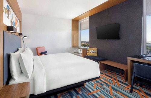 Phoenix Hotel | Aloft by Marriott Phoenix-Airport