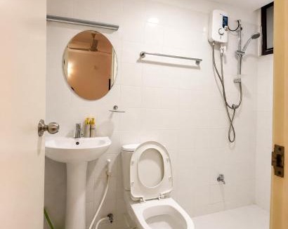 Male House | Arrival View