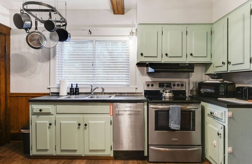 Ashtabula House | Ashtabula Harbor House