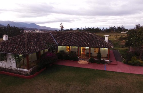 Cotacachi Bed & Breakfast | B&B Cotacachi Hosteria Oro Azul