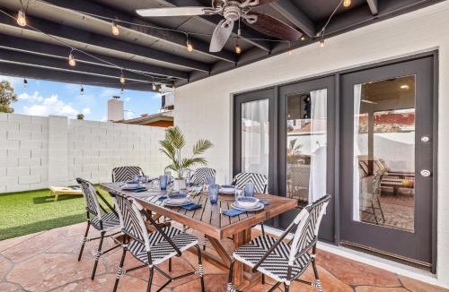 Deer Valley House | Backyard Oasis: Phoenix Gem Near Hiking & Golfing!