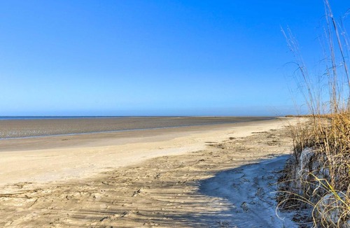 Oceanmarsh Subdivision House | Beachfront Condo w/3 Pools on St Helena Island!