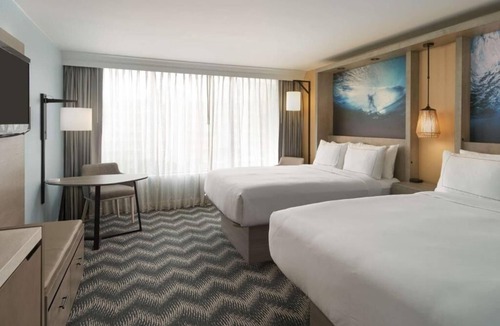 Cocoa Beach Hotel | Beachside Elegance in Cocoa Beach | Pool | Water Sports Activities Onsite