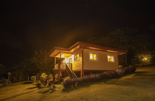 Bijagua House | BEAUTIFUL 2BR HOME WITH STUNNING VOLCANO VIEWS - FRIENDSHIP HOUSE AT BEPURAVIDA